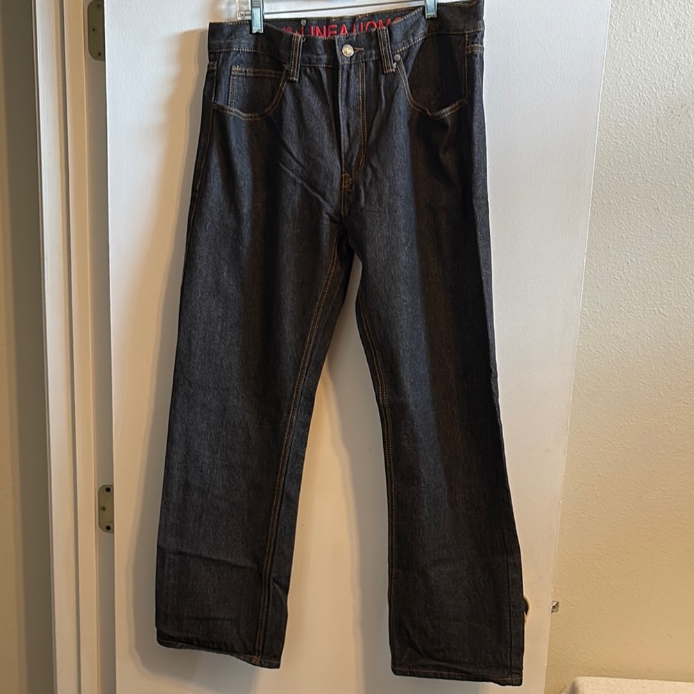 Black Relaxed Fit Jeans for Effortless Style